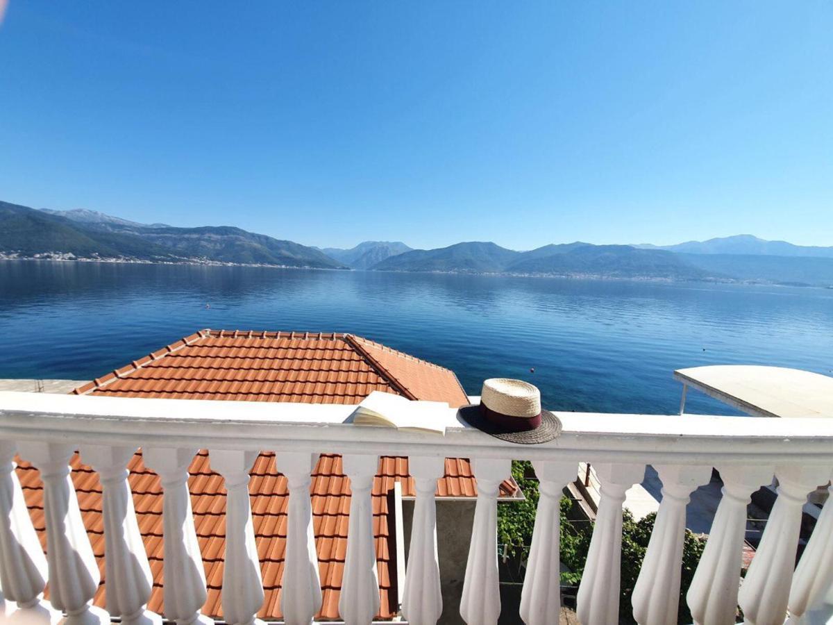 La Casa Di Sonja Apartment Tivat Ngoại thất bức ảnh